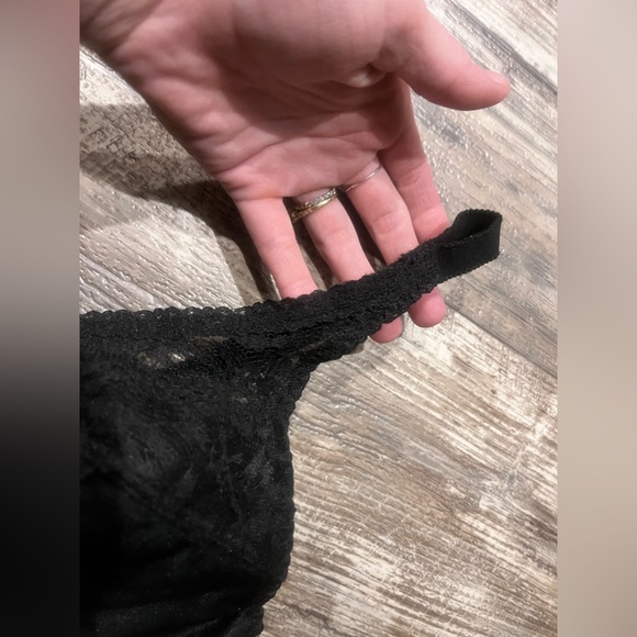 Rare Vtg 70s Sexy Black nylon & Lace trim Bra • unlined • underwire free • 34B - Picture 5 of 10